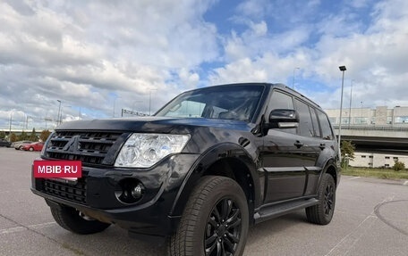 Mitsubishi Pajero IV, 2013 год, 2 600 000 рублей, 2 фотография