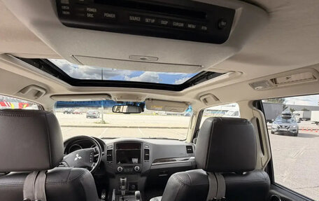 Mitsubishi Pajero IV, 2013 год, 2 600 000 рублей, 21 фотография