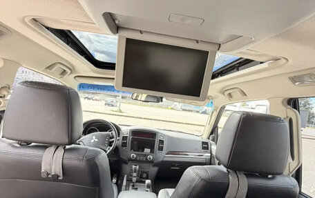 Mitsubishi Pajero IV, 2013 год, 2 600 000 рублей, 18 фотография