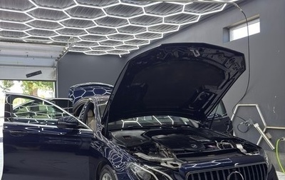 Mercedes-Benz E-Класс, 2018 год, 2 300 000 рублей, 1 фотография