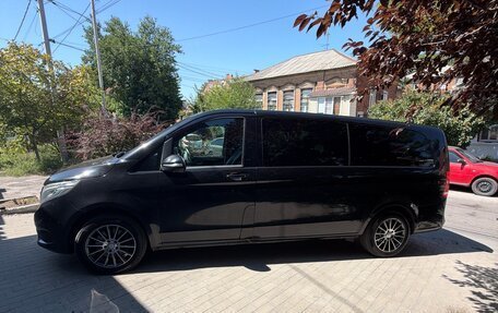 Mercedes-Benz V-Класс, 2016 год, 3 290 000 рублей, 2 фотография