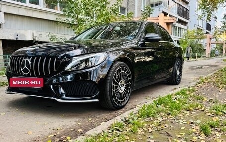 Mercedes-Benz C-Класс, 2017 год, 1 990 000 рублей, 3 фотография