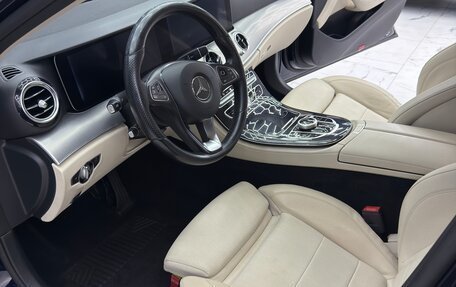 Mercedes-Benz E-Класс, 2018 год, 2 300 000 рублей, 15 фотография