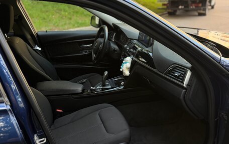 BMW 3 серия, 2017 год, 1 650 000 рублей, 10 фотография