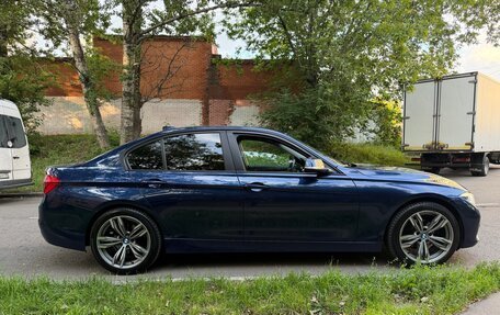 BMW 3 серия, 2017 год, 1 650 000 рублей, 9 фотография