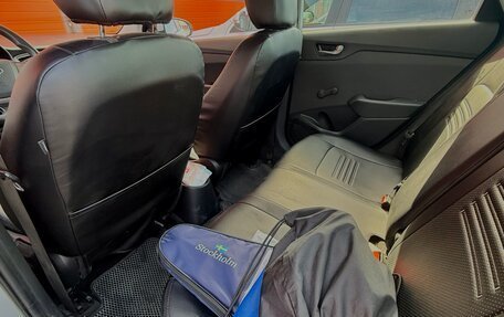 Hyundai Solaris II рестайлинг, 2019 год, 1 100 000 рублей, 4 фотография
