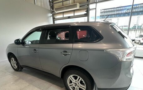 Mitsubishi Outlander III рестайлинг 3, 2013 год, 1 099 000 рублей, 8 фотография