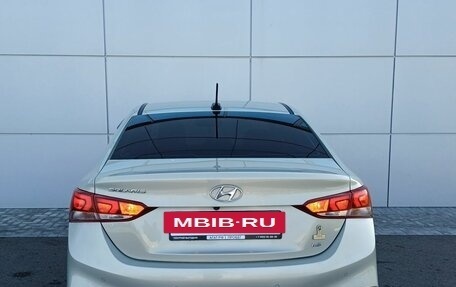 Hyundai Solaris II рестайлинг, 2018 год, 1 350 000 рублей, 6 фотография