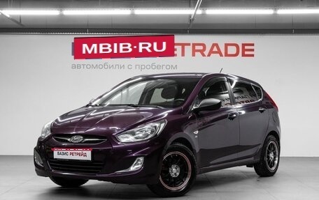 Hyundai Solaris II рестайлинг, 2013 год, 900 000 рублей, 1 фотография