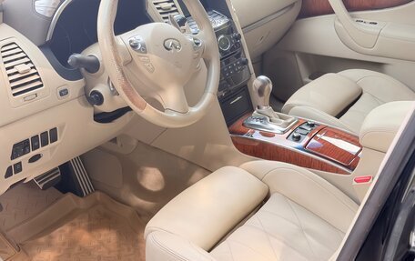 Infiniti FX II, 2010 год, 2 200 000 рублей, 1 фотография