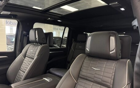 Cadillac Escalade V, 2025 год, 22 000 000 рублей, 15 фотография