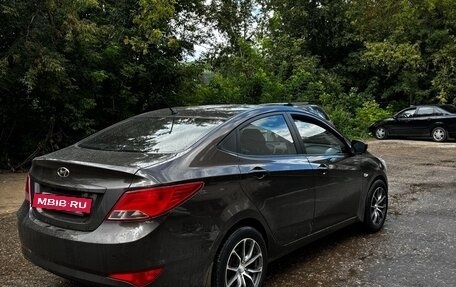 Hyundai Solaris II рестайлинг, 2014 год, 930 000 рублей, 3 фотография