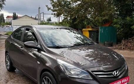 Hyundai Solaris II рестайлинг, 2014 год, 930 000 рублей, 2 фотография