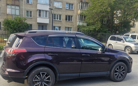 Toyota RAV4, 2017 год, 2 500 000 рублей, 3 фотография