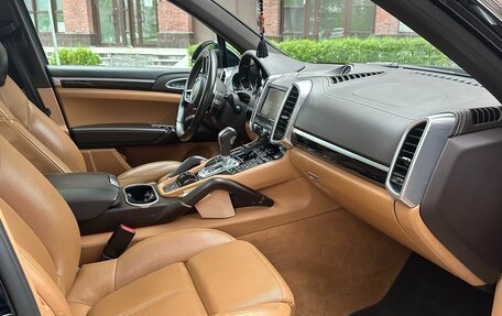 Porsche Cayenne III, 2015 год, 3 999 999 рублей, 8 фотография