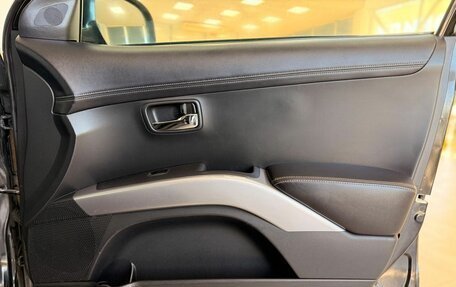 Mitsubishi Outlander III рестайлинг 3, 2011 год, 1 255 000 рублей, 25 фотография