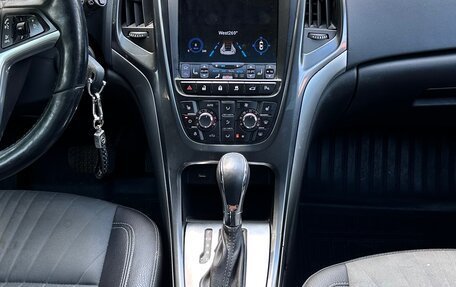 Opel Astra J, 2013 год, 900 000 рублей, 17 фотография