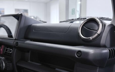 Suzuki Jimny, 2025 год, 4 050 000 рублей, 24 фотография