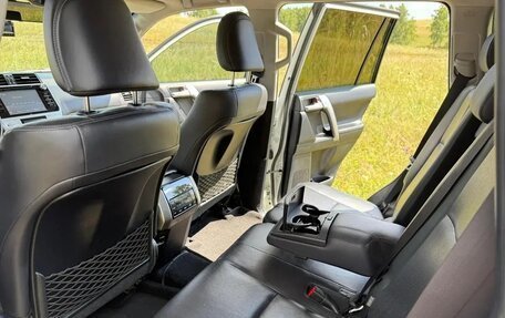 Toyota Land Cruiser Prado 150 рестайлинг 2, 2018 год, 5 500 000 рублей, 9 фотография