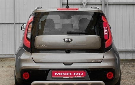 KIA Soul II рестайлинг, 2018 год, 1 795 000 рублей, 5 фотография