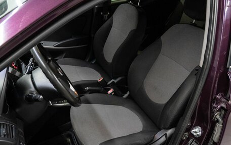 Hyundai Solaris II рестайлинг, 2013 год, 900 000 рублей, 13 фотография