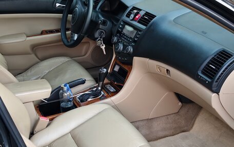 Honda Accord VII рестайлинг, 2007 год, 620 000 рублей, 16 фотография