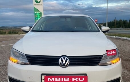 Volkswagen Jetta VI, 2012 год, 800 000 рублей, 10 фотография