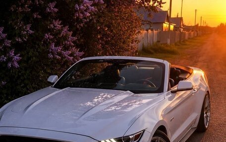 Ford Mustang VI рестайлинг, 2016 год, 2 500 000 рублей, 2 фотография
