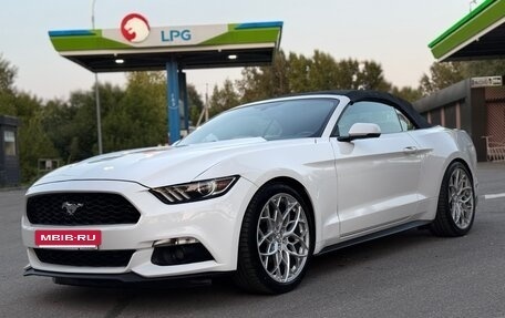Ford Mustang VI рестайлинг, 2016 год, 2 500 000 рублей, 9 фотография