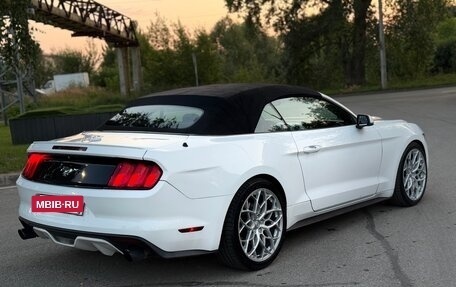 Ford Mustang VI рестайлинг, 2016 год, 2 500 000 рублей, 15 фотография
