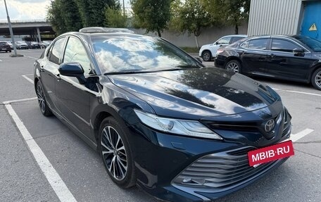 Toyota Camry, 2018 год, 2 100 000 рублей, 3 фотография