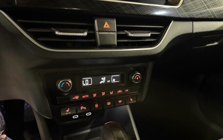 Volkswagen Polo VI (EU Market), 2021 год, 1 950 000 рублей, 5 фотография