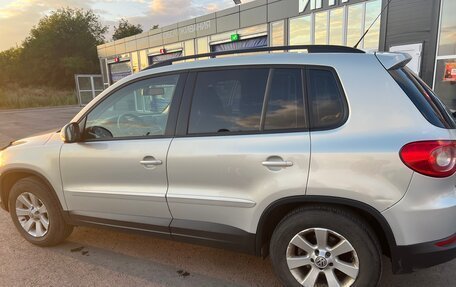 Volkswagen Tiguan I, 2011 год, 1 050 000 рублей, 3 фотография