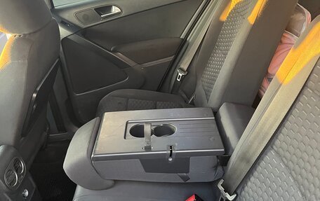 Volkswagen Tiguan I, 2011 год, 1 050 000 рублей, 4 фотография