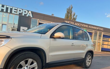 Volkswagen Tiguan I, 2011 год, 1 050 000 рублей, 10 фотография