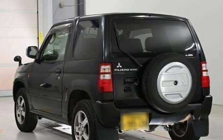 Mitsubishi Pajero Mini II, 2011 год, 500 000 рублей, 6 фотография