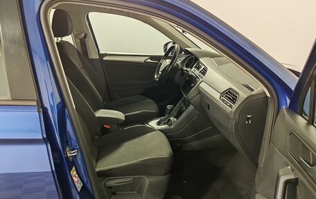 Volkswagen Tiguan II, 2020 год, 2 175 000 рублей, 19 фотография