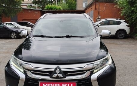 Mitsubishi Pajero Sport III рестайлинг, 2017 год, 2 600 000 рублей, 1 фотография