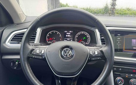 Volkswagen T-Roc I, 2023 год, 1 690 000 рублей, 8 фотография