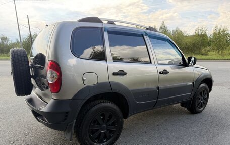 Chevrolet Niva I рестайлинг, 2013 год, 629 000 рублей, 3 фотография