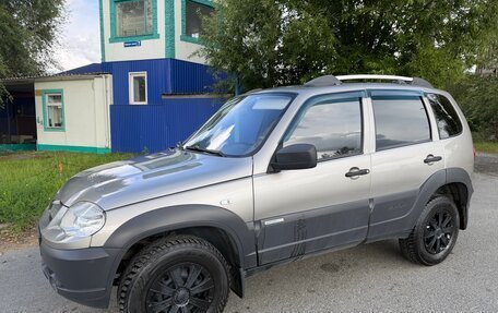 Chevrolet Niva I рестайлинг, 2013 год, 629 000 рублей, 7 фотография