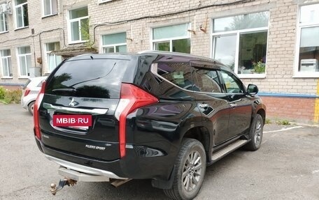 Mitsubishi Pajero Sport III рестайлинг, 2017 год, 2 600 000 рублей, 5 фотография