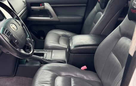 Toyota Land Cruiser 200, 2010 год, 3 595 000 рублей, 9 фотография