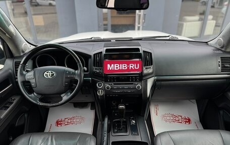 Toyota Land Cruiser 200, 2010 год, 3 595 000 рублей, 7 фотография