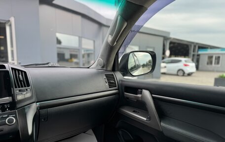 Toyota Land Cruiser 200, 2010 год, 3 595 000 рублей, 24 фотография
