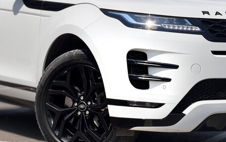 Land Rover Range Rover Evoque II, 2019 год, 3 800 000 рублей, 2 фотография