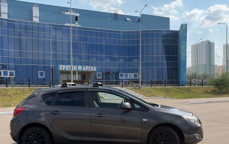 Opel Astra J, 2010 год, 490 000 рублей, 3 фотография