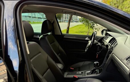 Volkswagen Golf VII, 2017 год, 2 000 000 рублей, 13 фотография