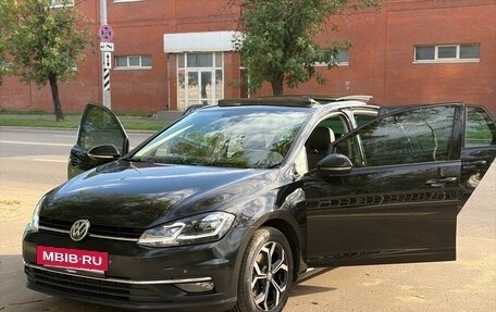 Volkswagen Golf VII, 2017 год, 2 000 000 рублей, 7 фотография