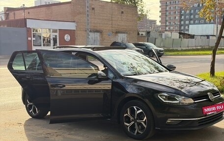 Volkswagen Golf VII, 2017 год, 2 000 000 рублей, 8 фотография